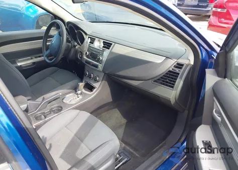 2010 Chrysler Sebring Touring z USA, uszkodzony, nr VIN 1C3CC4FBXAN153997